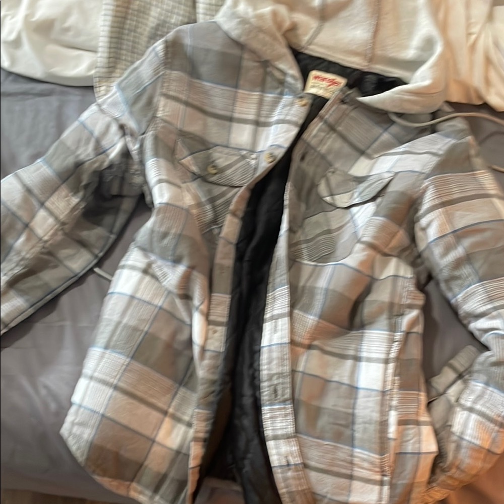 Wrangler Gray and White Jean Jacket with Cozy Lining